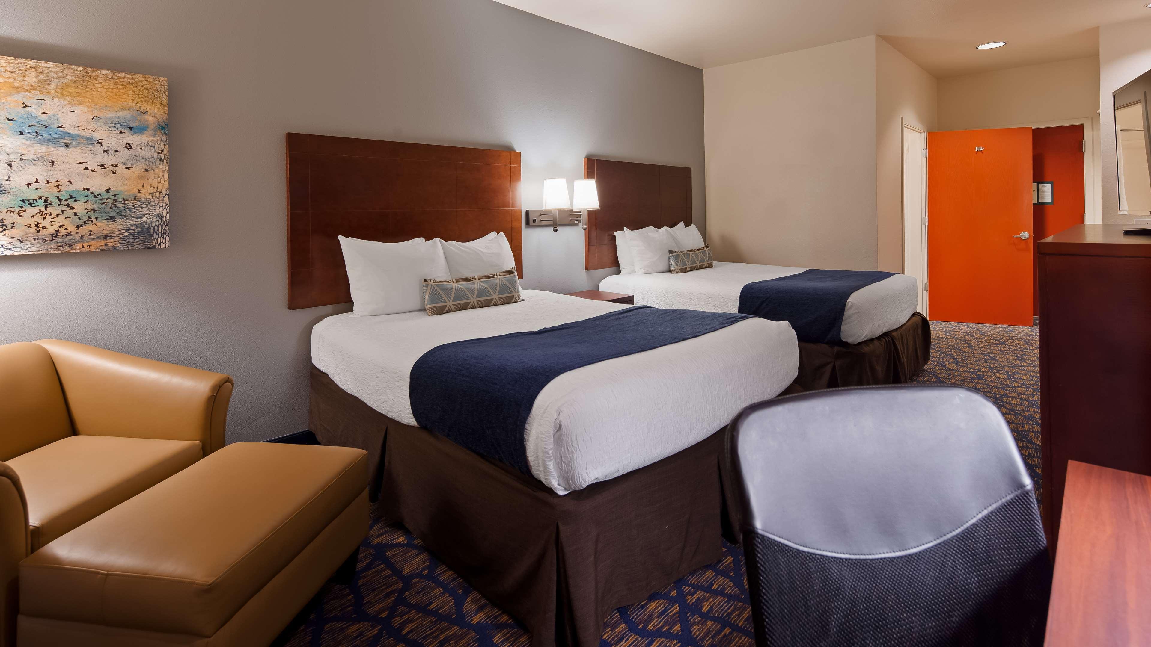 Best Western Plus Villa Del Lago Inn Patterson Esterno foto