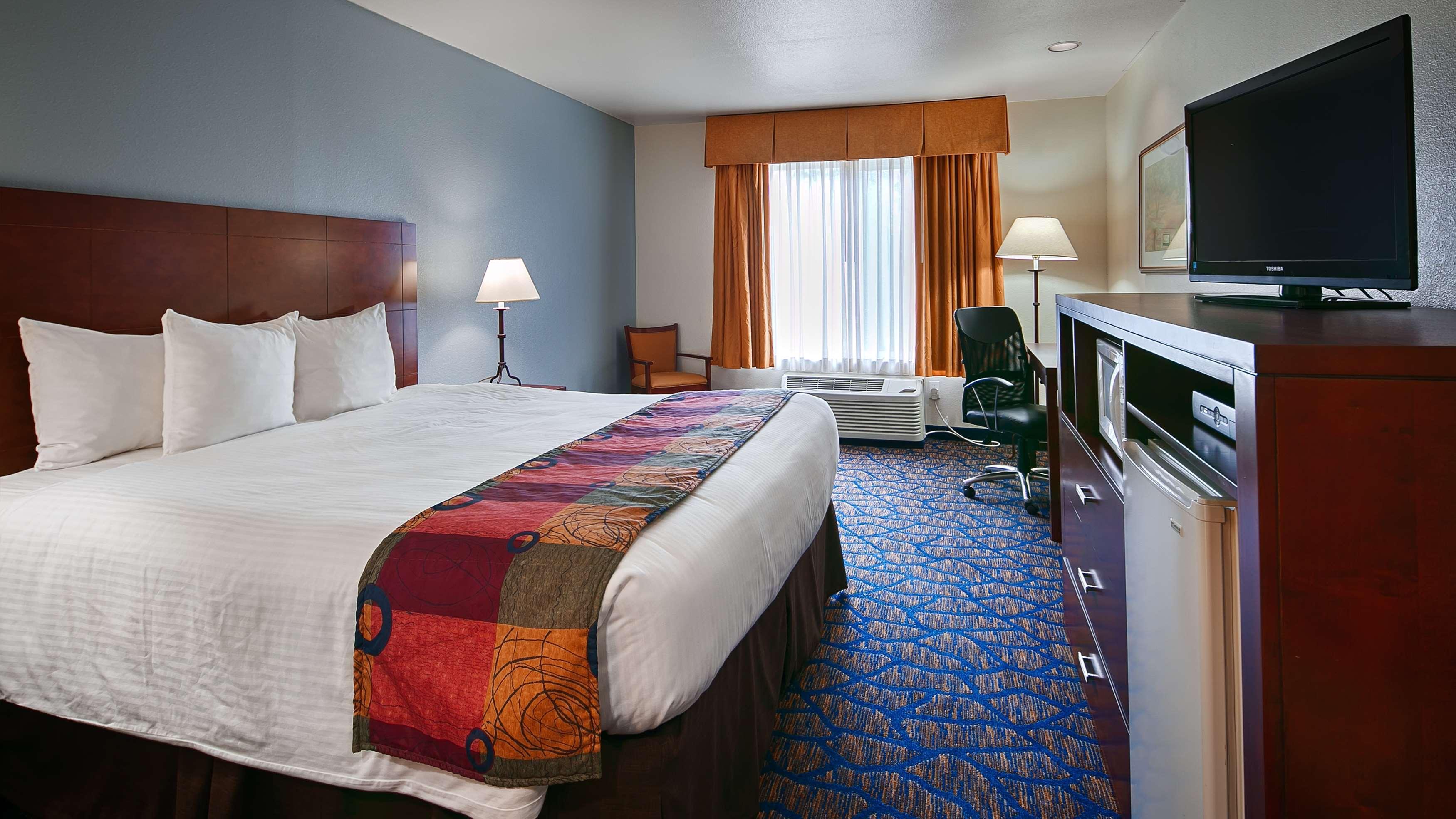 Best Western Plus Villa Del Lago Inn Patterson Esterno foto