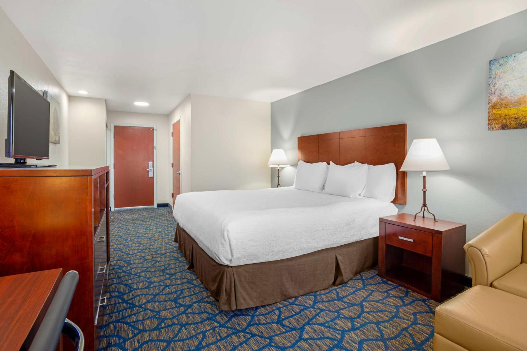 Best Western Plus Villa Del Lago Inn Patterson Esterno foto
