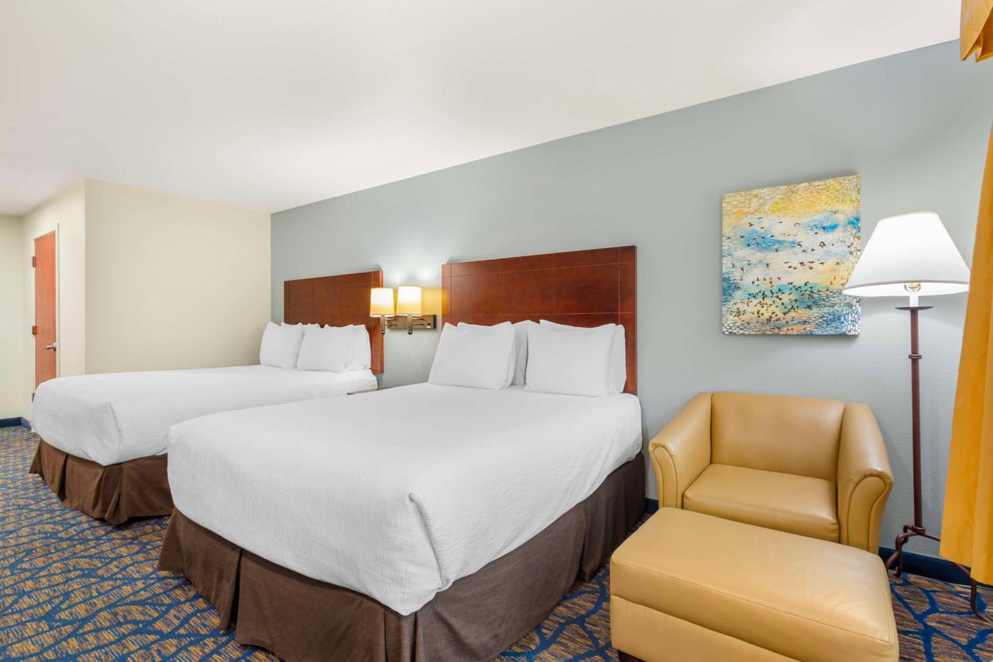 Best Western Plus Villa Del Lago Inn Patterson Esterno foto