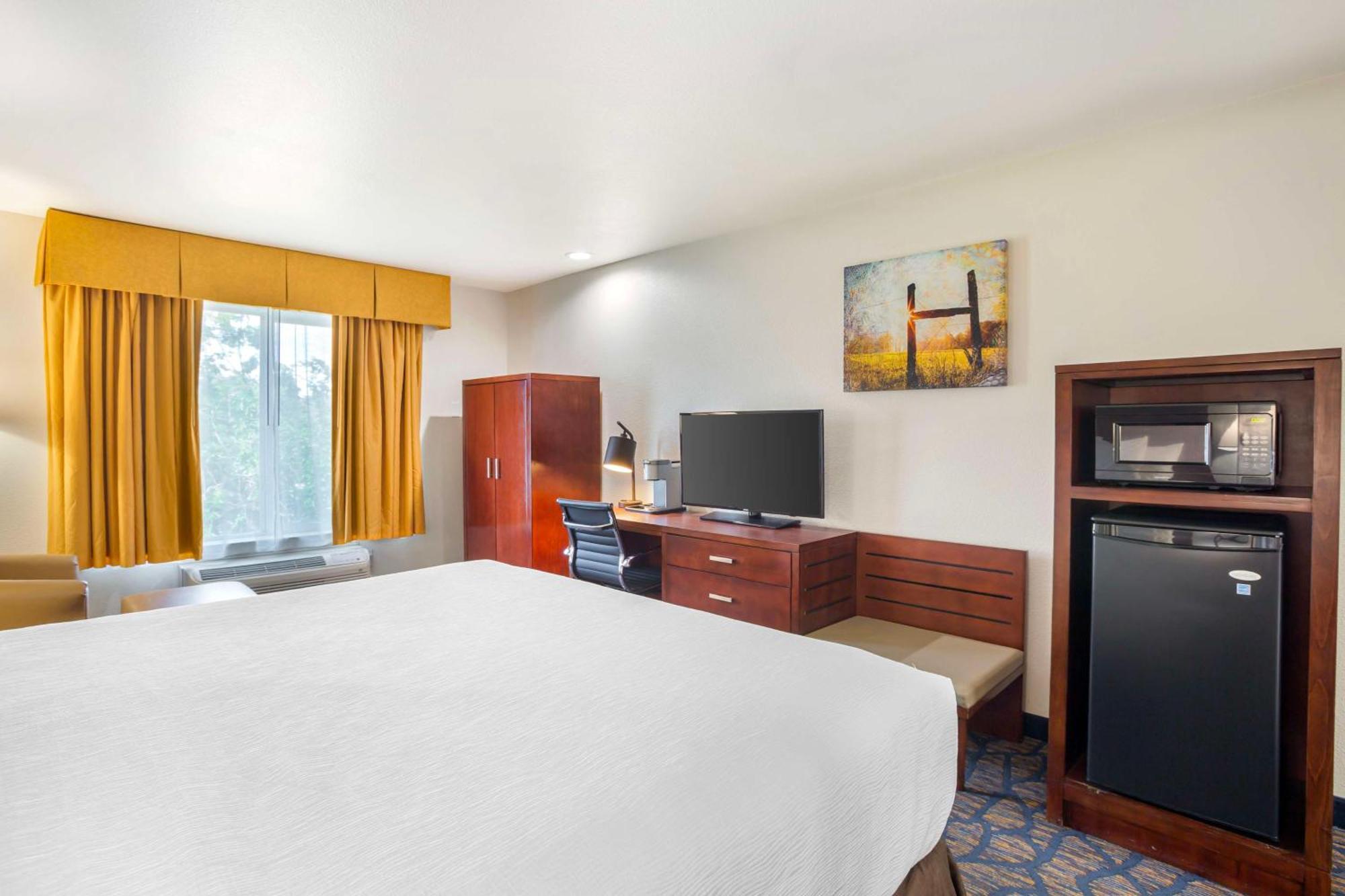Best Western Plus Villa Del Lago Inn Patterson Esterno foto