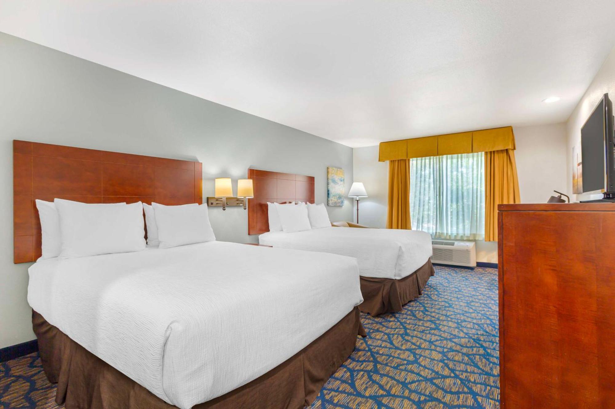 Best Western Plus Villa Del Lago Inn Patterson Esterno foto